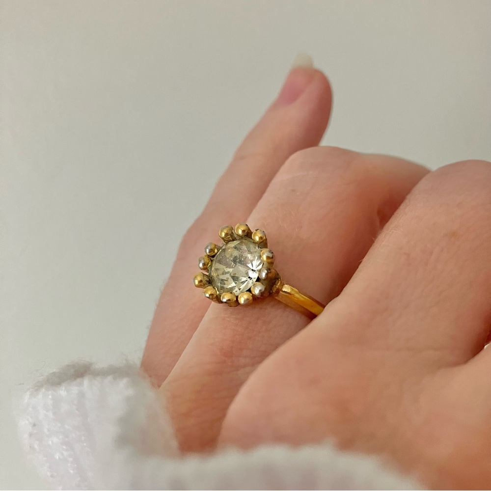 Avon Gold Solitaire Prong Halo Ring Promise Engagement Diamond Glam Classic